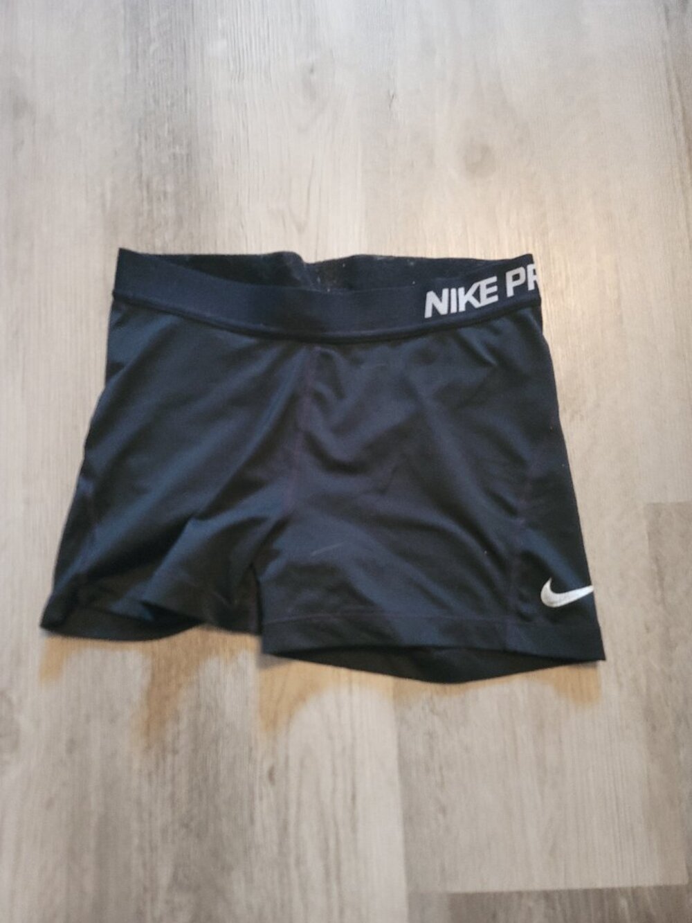 Womens tight black short Nike Pro volleyball shorts - size M